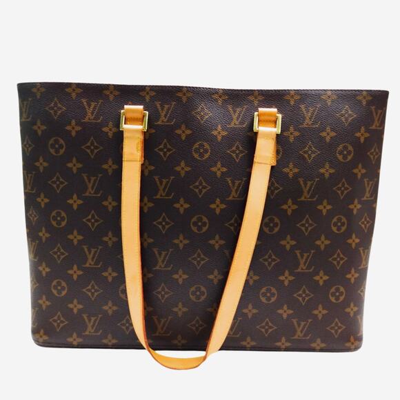 Louis Vuitton Handbags - Louis Vuitton Monogram Luco Shoulder Bag